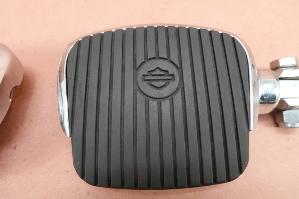 Harley-Davidson Fat Boy Fat Boy 2000-2006 par de tablas de piso de pasajero trasero Foto 2 de 4