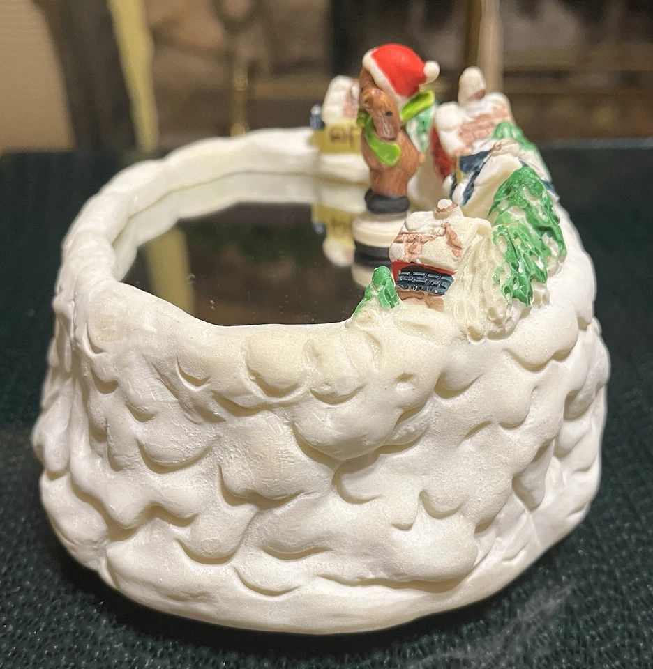 Oso de patinaje musical vintage de Navidad alrededor del mundo con caja original caja de música Foto 3 de 4