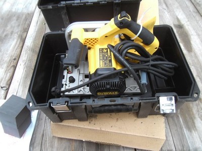 DeWalt DWS520-QS  1300 Watt Tauchkreissäge mit Koffer Handkreissäge