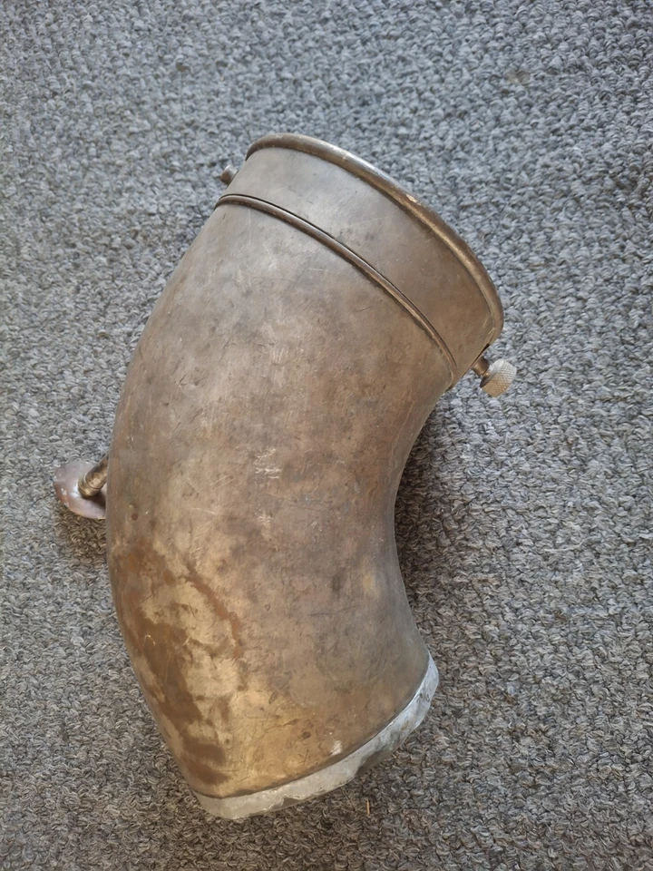 Cuerpo de sousáfono a codo de campana. Plata. Foto 3 de 4