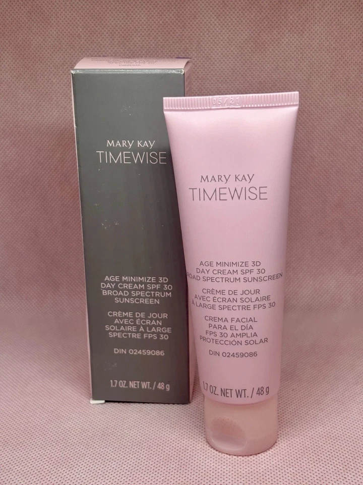 Limpiador 3D Mary Kay TIMEWISE Age Minimize Crema de Noche/Ojos/Día FPS 30 caducado Foto 4 de 4
