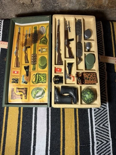 1964 Gi-Joe Vintage Action Figure Foot Locker & More 12 Inch Marine Soldier Lot