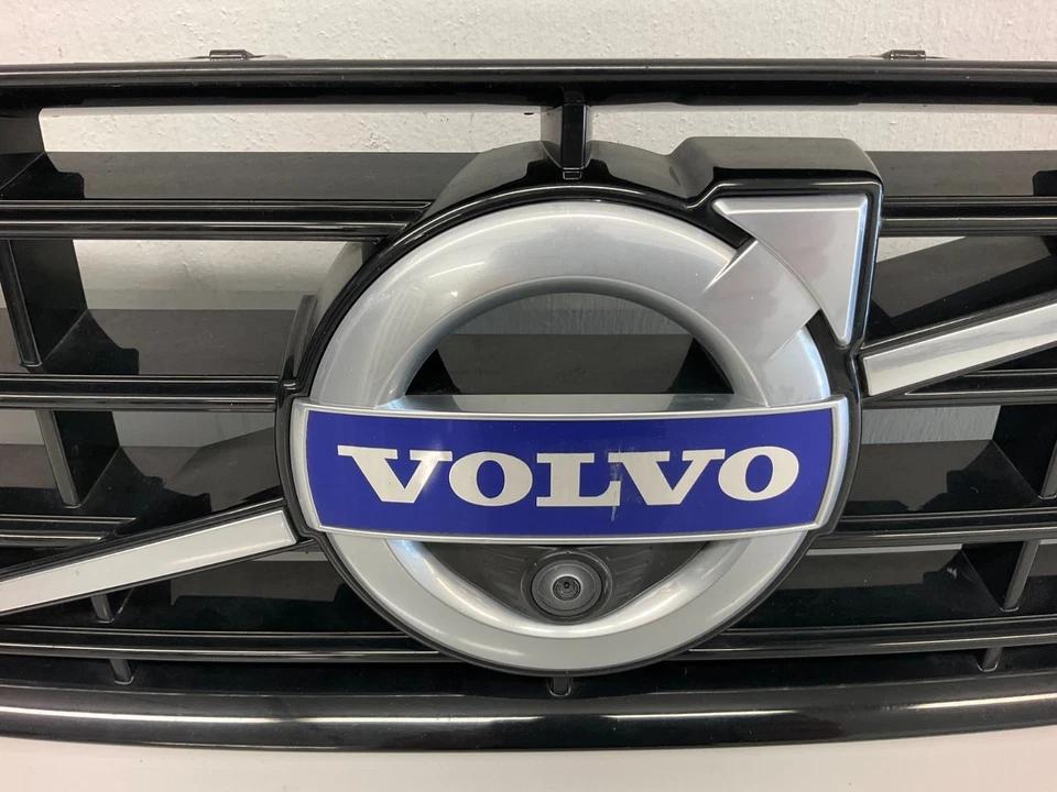 Conjunto de parrilla delantera 14-18 Volvo V60 S60 negro brillante cámara en emblema 31425883 Foto 2 de 4