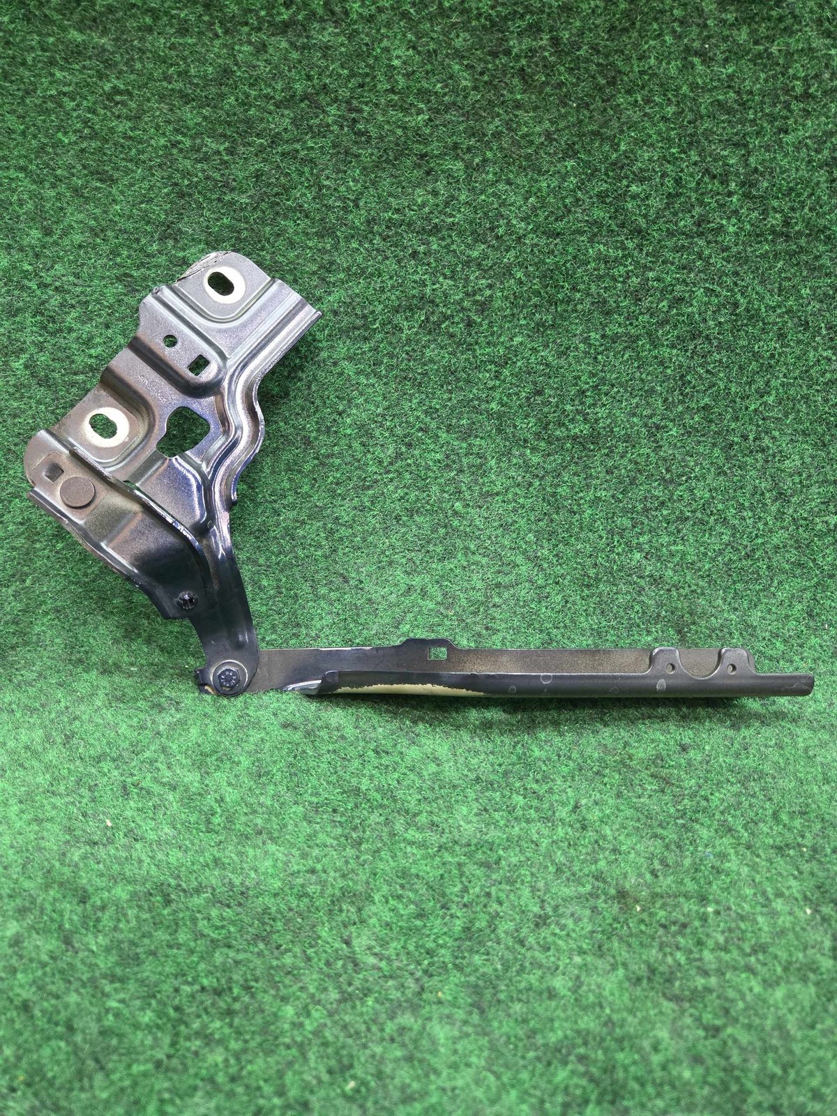 2019-2023 Audi Q3 Quattro Right Front Hood Hinge Blue 2d2d Oem 83a823302