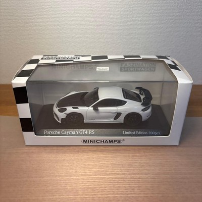 Minichamps Porsche Cayman GT4 RS Maßstab 1:43 weiß Mini Auto Modell