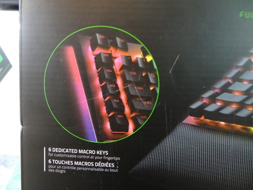 NEW Razer BlackWidow V4 Full Size Wired Mechanical Green Switch Gaming Keyboard - Picture 9 of 17