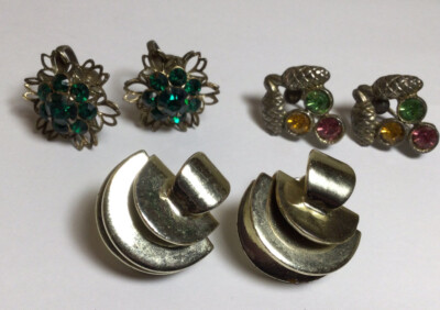 PRETTY VINTAGE 3 PAIR MIXED LOT OF SCREWBACK EARRINGS RHINESTONE ETC. NICE