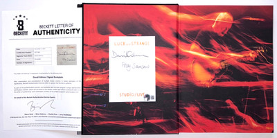 DAVID GILMOUR SIGNED LUCK AND STRANGE STUDIO LIVE HARDCOVER BOOK PINK FLOYD BAS