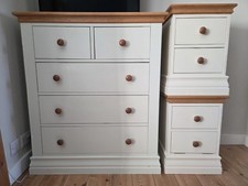 Cream and Oak Bedroom Furniture Set Chest of 5 Drawers and 2 Bedside Cabinets