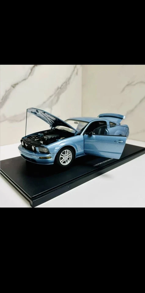 AUTOART 1:18 2005 Ford Mustang GT Fastback Windveil Blue, SUPER RARE 6000 lim - Image 3 of 4