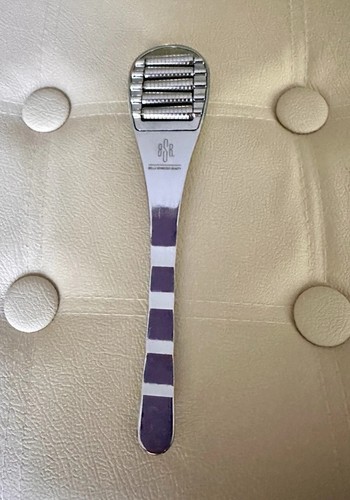 Bella Schneider Beauty V-line Facial brash Massager Roller Tool, made in Japan