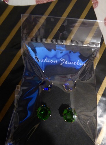 Beautiful Sparkling Rhinestone Crystal Stud Earrings Gold/Silver Plated,gift box - Picture 22 of 130