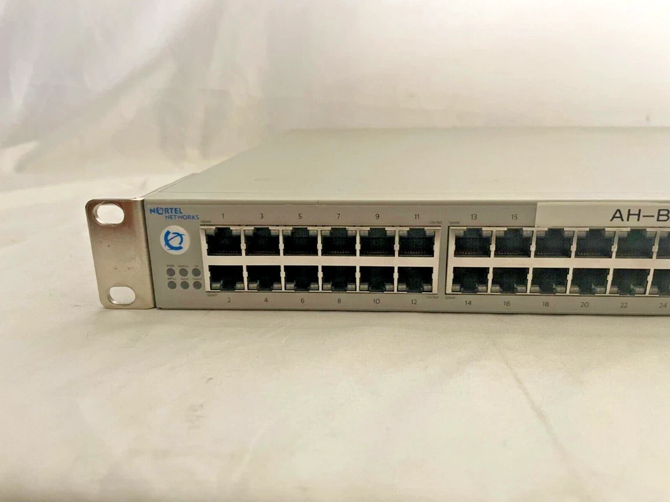 Avaya Nortel BayStack 5520-48T-PWR 48-Port PoE Switch Layer 3 Stacking Rack Ears - Image 2 of 4