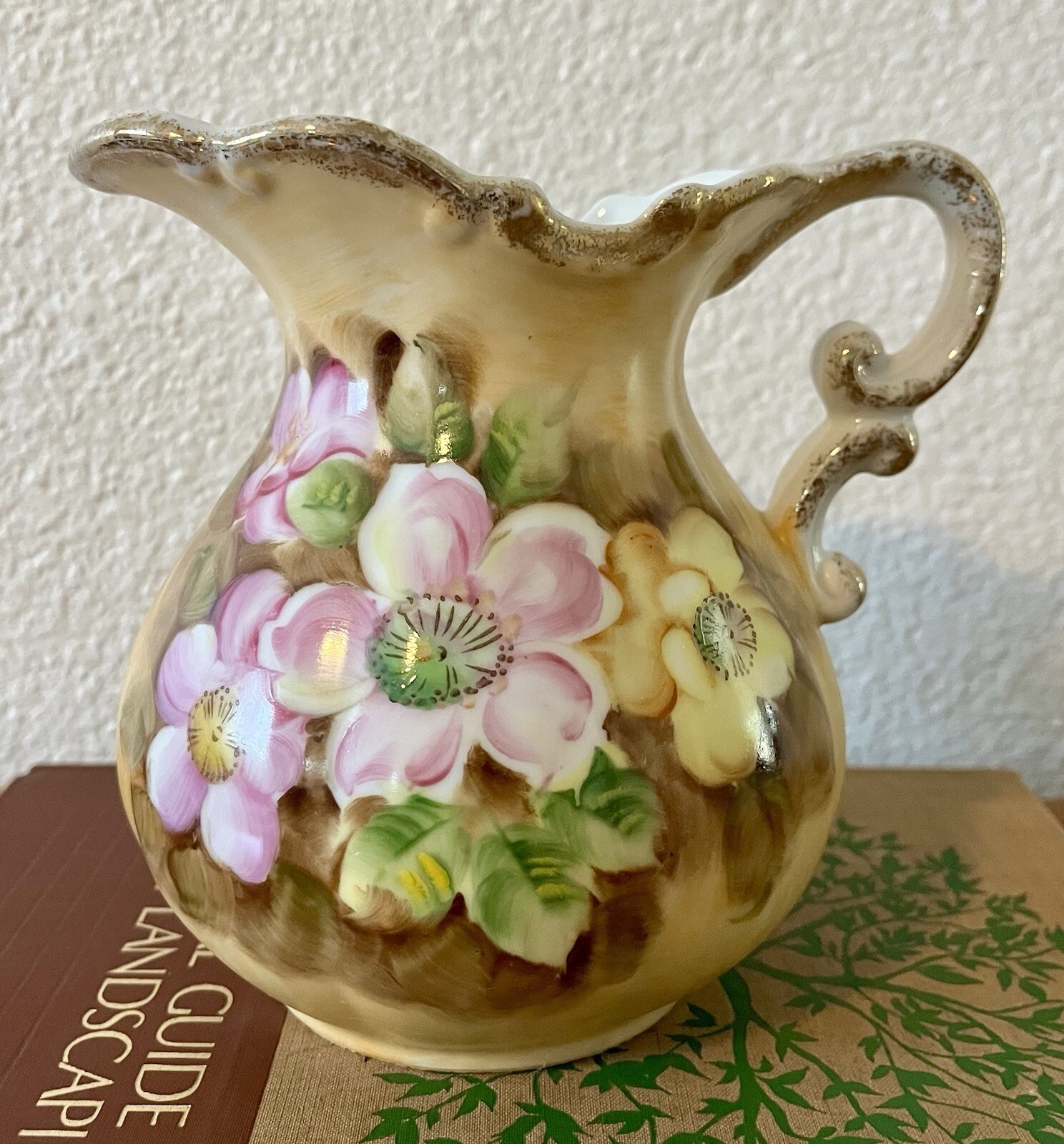 Vintage ARDCO Fine Quality Dallas Porcelain C2100 Water Pitcher Made in Japan, vintage home decor