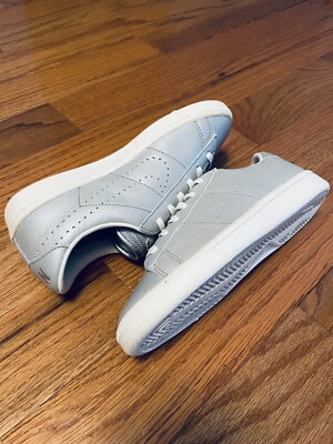 Nike Tennis Classic PRM QS Silver Size 5Y- UK4.5 EUR37.5 CM  display picture 1