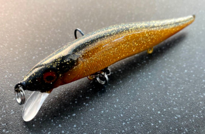 Oneten Vision Lure Gold Bleeding Red 14g 110mm Tay Salmon Tay Rigged / 3 Haken