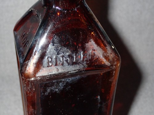 Antique Bottle Embossed Doyles Hop Bitters 1872 Great Amber Color Tooled Lip - Picture 7 of 11