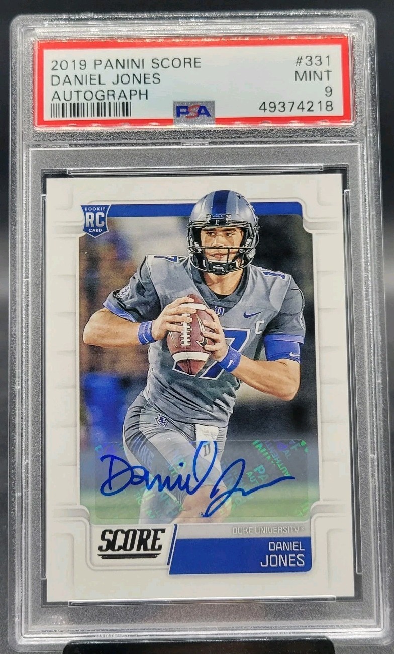 🔥 2019 Panini Score Daniel Jones AUTO RC PSA 9 MINT COLTS 🔥
