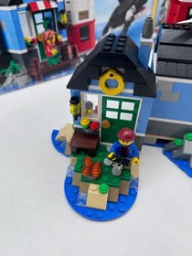 LEGO CREATOR: Lighthouse Point (31051) - Complete Set - Used- Retired