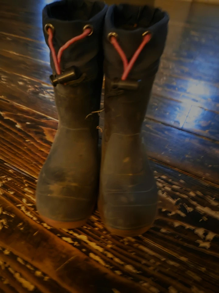 Botas de nieve Kamik niños talla 11 Foto 2 de 2