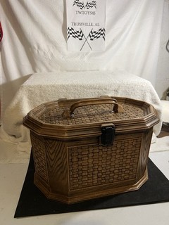 Vintage LERNER USA Sewing Basket Storage Carrier Box Wicker Look Plastic👍
