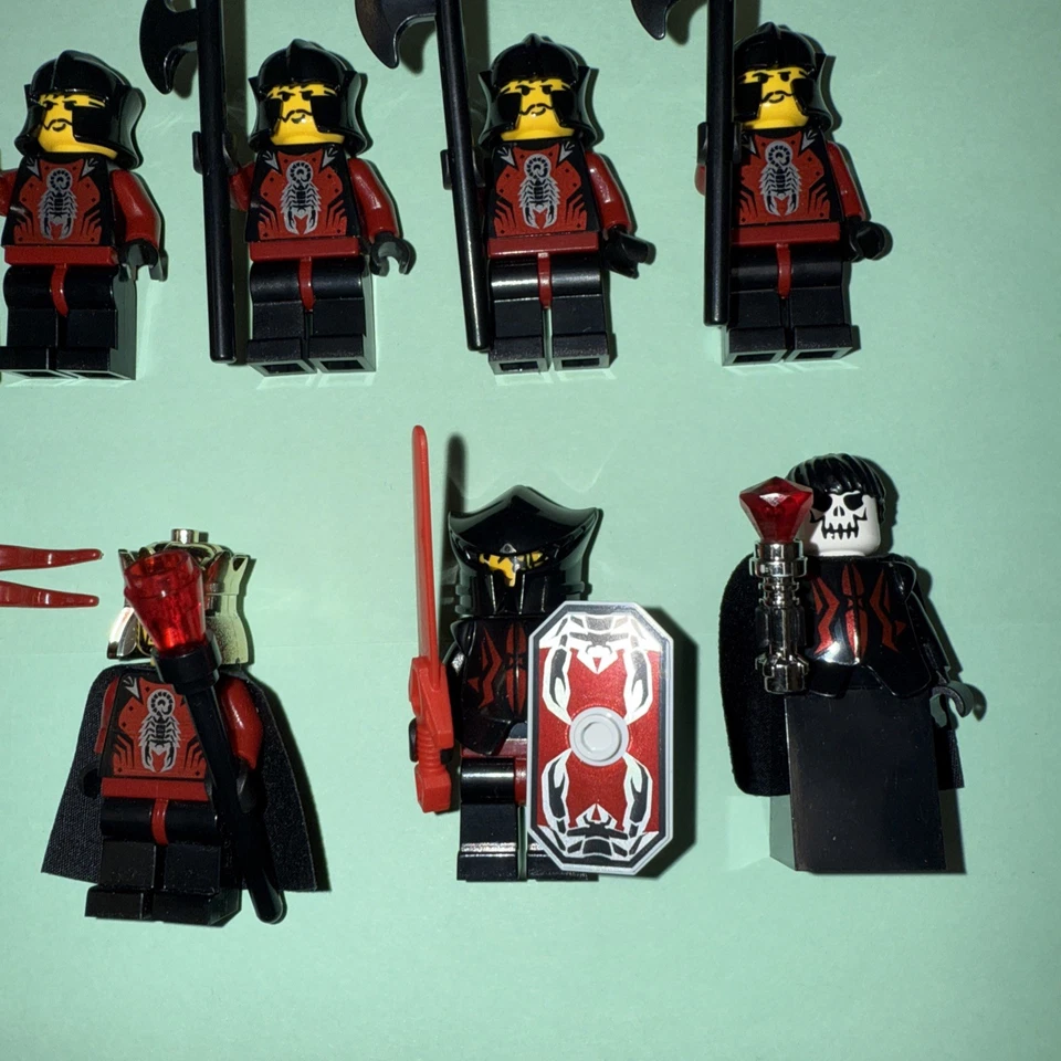 Lego Knights Kingdom Lot of Minifigures - Image 4 of 4