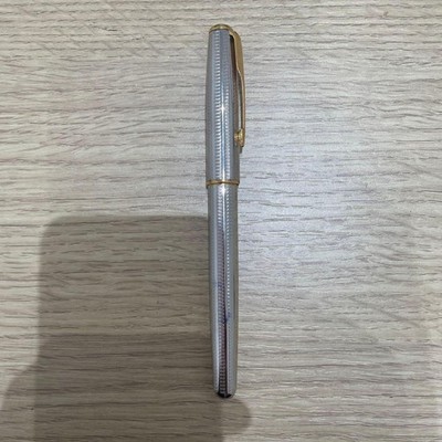 Parker Sonnet Füllfederhalter Silber