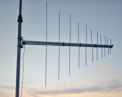 Wide band antenna base dual band uhf vhf, log-periodic antenna