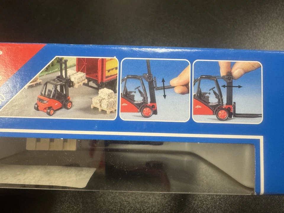 SIKU 1722- modellino 1:50- CARRELLO ELEVATORE ROSSO/NERO - NUOVO - SIGILLATO - Immagine 4 di 4