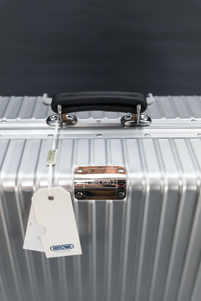 Classic Check-In L Aluminum Suitcase, Silver