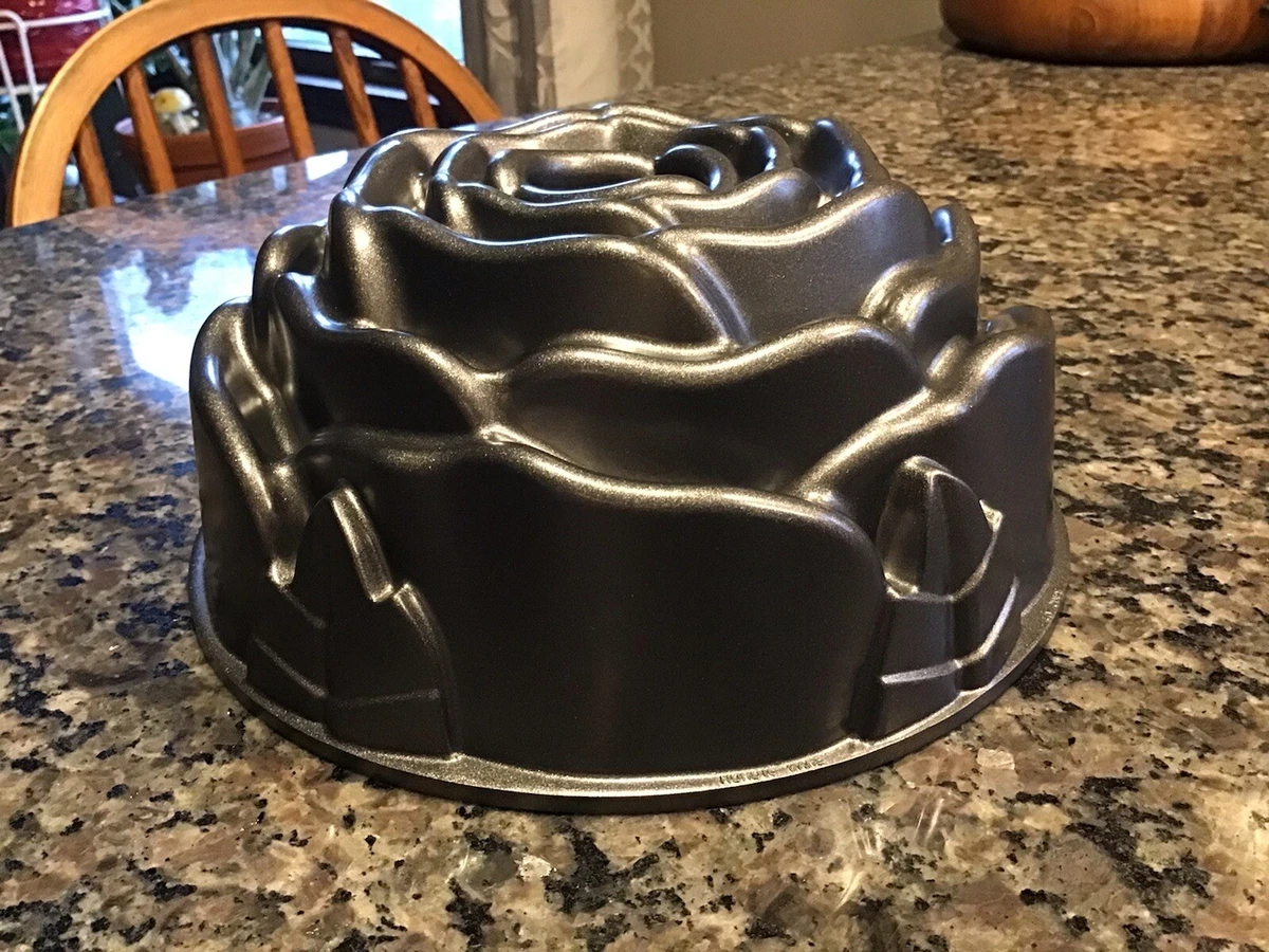 Rose Bundt Cake Pan