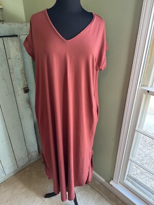 entro maxi dress with pockets Entro