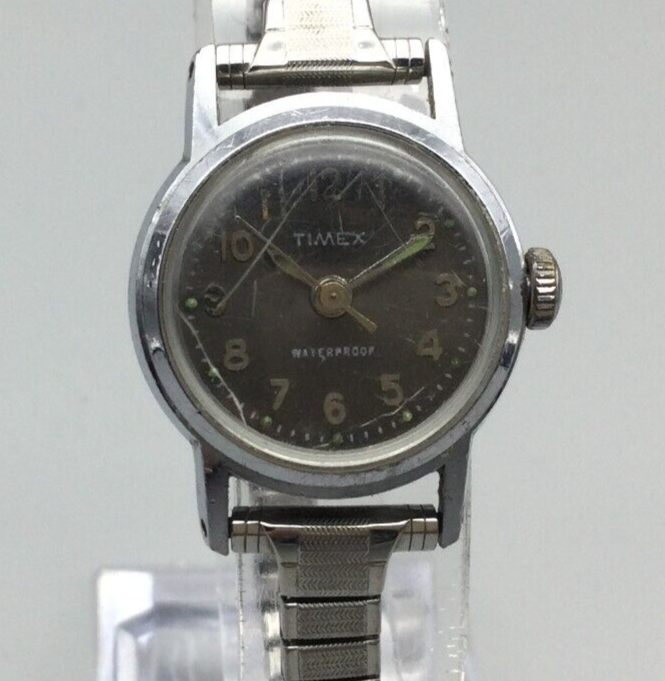 Timex Ladies Manual Wind Working Watch 25MM Plastic Case 7\