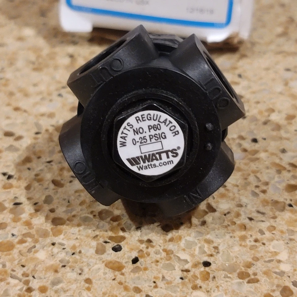WATTS P60M1 0-25 Mini Plastic Water Pressure Regulator 1/4" NTP 0-25 PSI 4-Way - Image 2 of 4