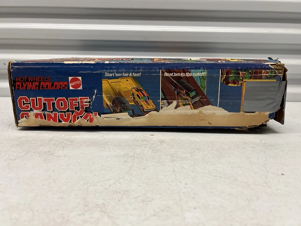 Hot Wheels Flying Colors Cutoff Canyon 1974 caja y piezas solamente—sin autos Foto 3 de 4