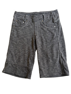 KUHL Women's NWOT Gray Heather Mova Stretch Capri Walking Short Size 4
