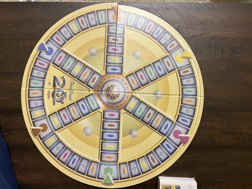 Trivial Pursuit 20th Anniversary Edition Complete - Image 2 of 4