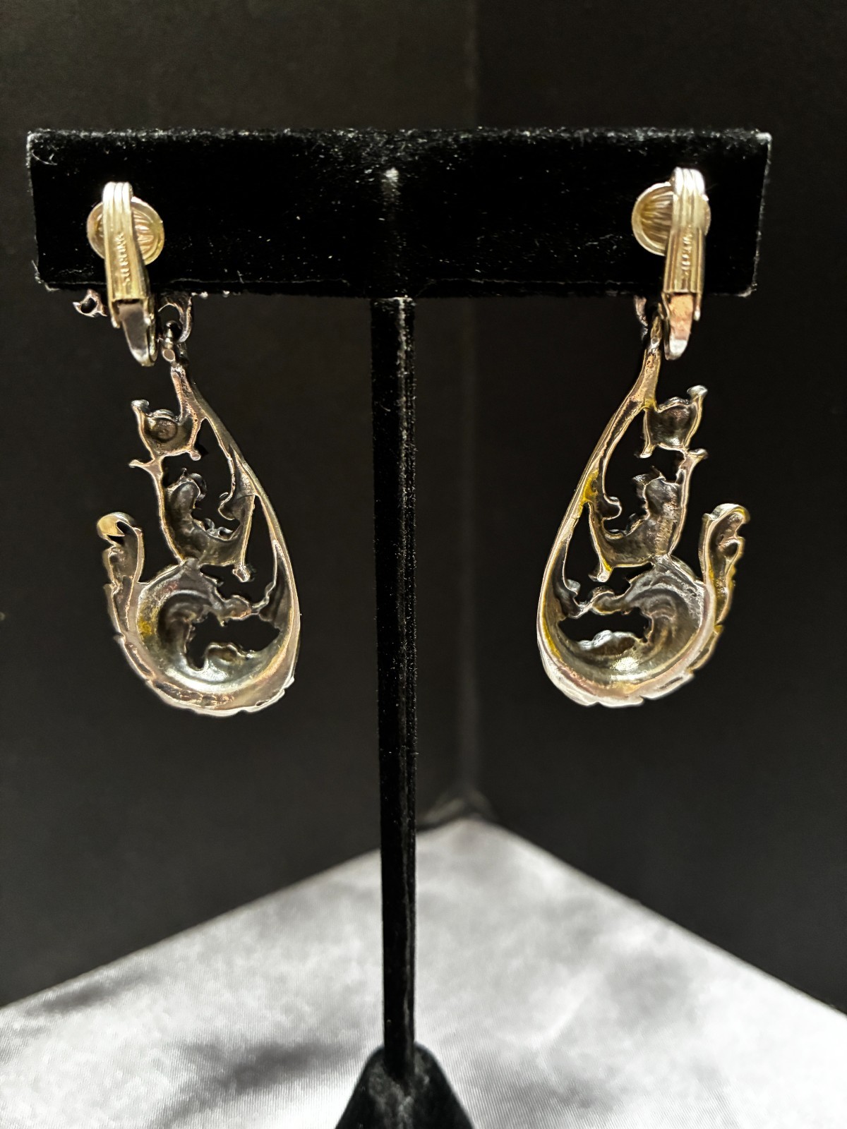 Elegant Vintage Art Nouveau Ornate Feather Scroll Sterling Clip On Earrings