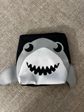 Thirty-One Cool Zip Snacker Bag Pouch Gray Shark Kids Cooler 5”x5.5”