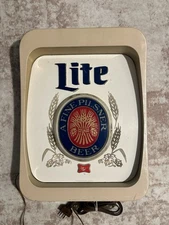 VINTAGE MILLER LITE BEER LIGHTED SIGN 14 x 19 A FINE PILSNER BEER Working