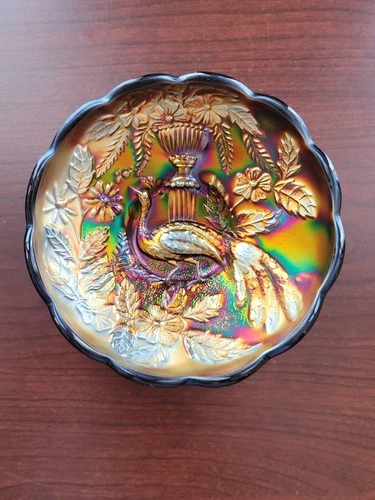 Nice Purple Northwood Carnival Glass Peacock & Urn Sauce Bowl