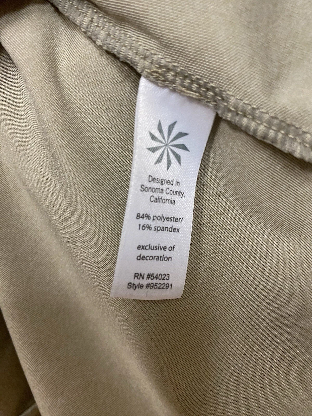 athleta round neck long sleeve style 952291 active shirt
