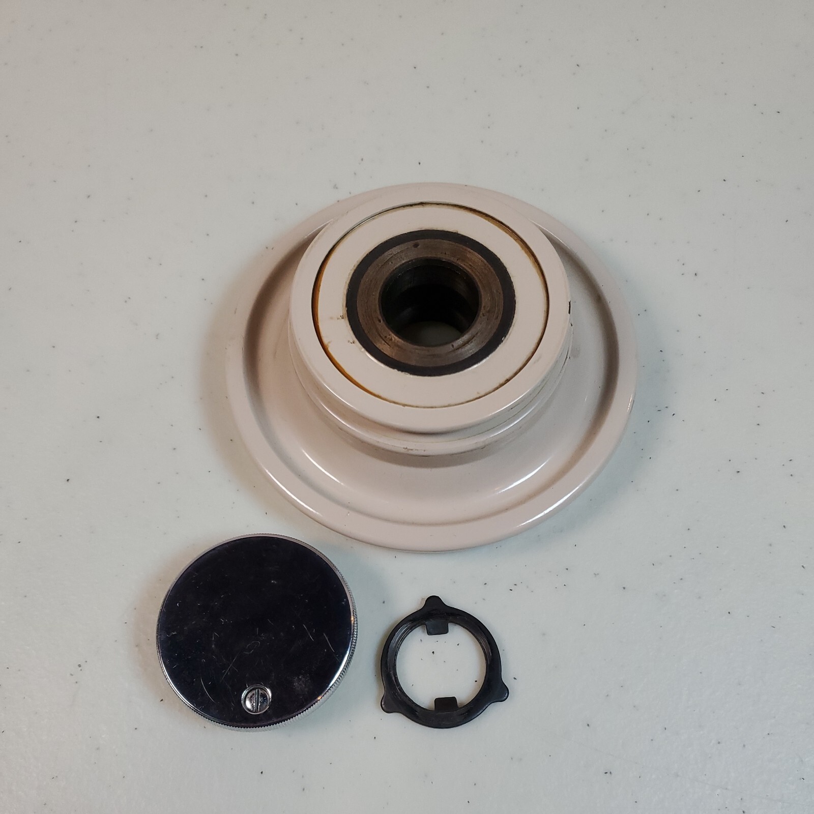 Nelco JA38 R3502 Sewing Machine PART Hand / Balance wheel assembly