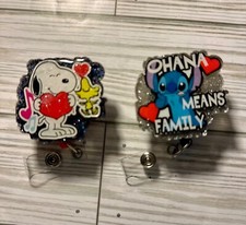 Custom Acrylic Retractable Badge Reels for nurse Dr teachers message selection