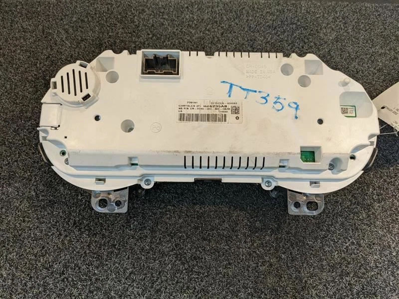 Velocímetro Chrysler Voyager 2020 383151 7K milhas - Imagem 3 de 4