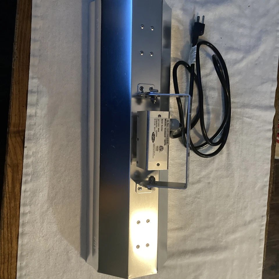 Fire Sense Patio Heater 1,500-Watt Stainless Steel Wall Mount Infrared Electric - Image 3 of 4