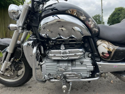 TRIUMPH ROCKET 3, 2005(05),1 OWNER, 27,894 MILES, FSH, CUSTOM PAINTWORK, £5995 - Picture 10 of 20