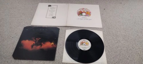 QUEEN - LP - A NIGHT AT THE OPERA - EMI - UK - EMTC 103 - ROCK - 1975