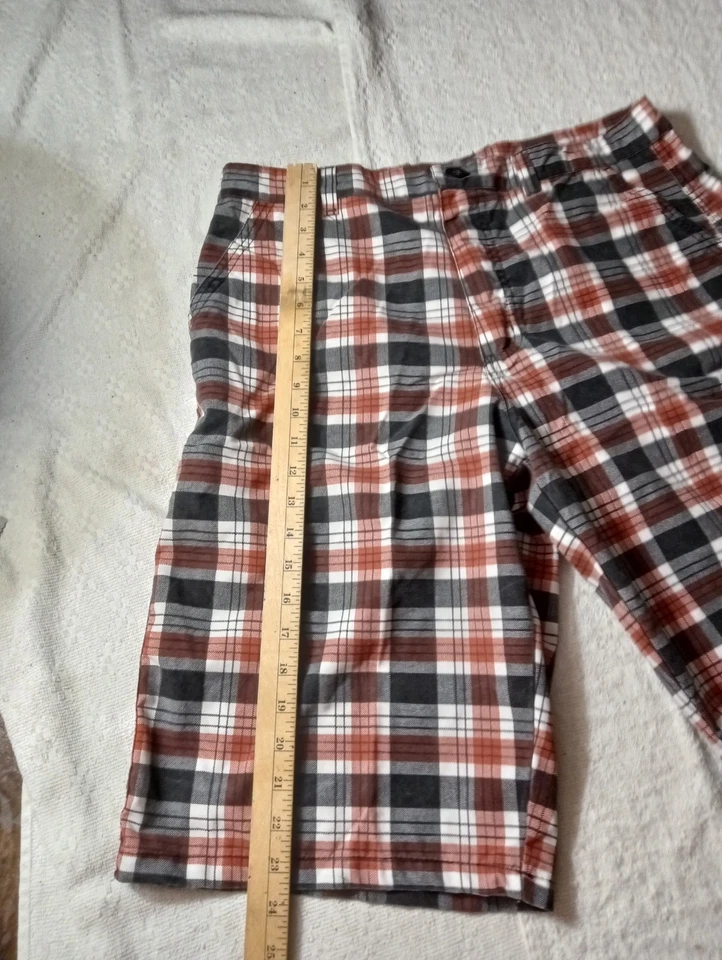 Shorts xadrez masculino TRUE ROCK vermelho cinza branco tamanho 34 casual mistura de algodão - Imagem 3 de 4