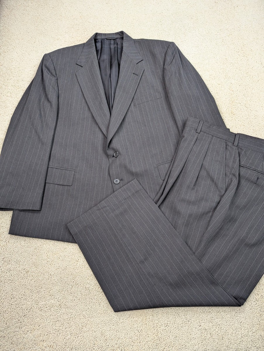 pierre cardin メンズスーツ　新品未使用　サイズ46 Pierre Cardin Suit Mens 46S 42x26 Gray Pinstripe Wool